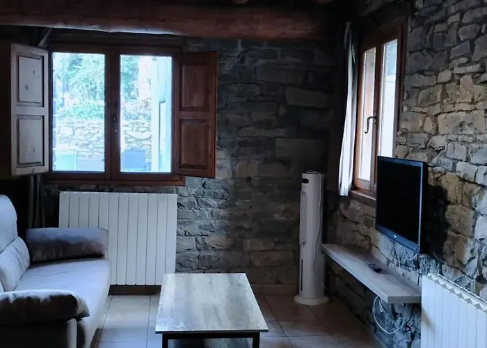 Charming In Coscojuela De Sobrarbe, 45 M² Апартаменты